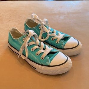 Girl’s Low-Top Converse Sneakers